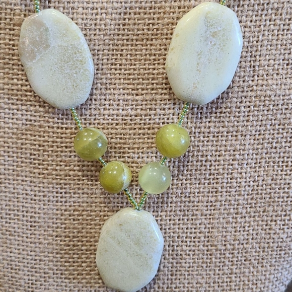 Beautiful Stone and Beaded Necklace - Picture 2 of 4